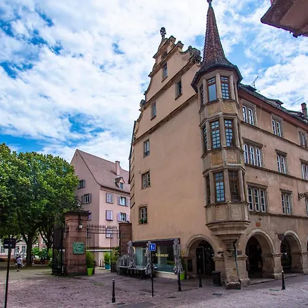 Centre - Balcon - Parking Gratuit *