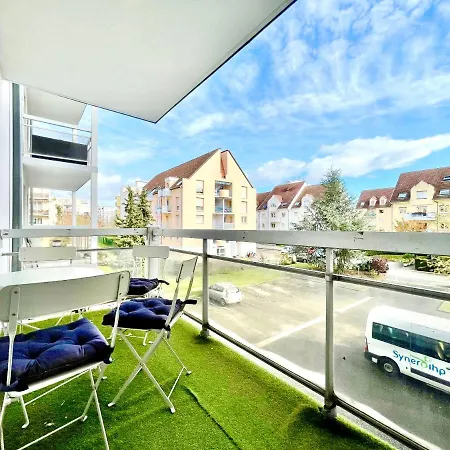 Centre - Balcon - Parking Gratuit