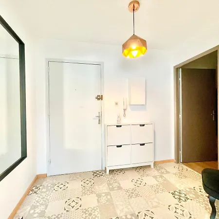 Apartment Centre - Balcon - Parking Gratuit