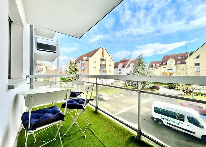 Centre - Balcon - Parking Gratuit